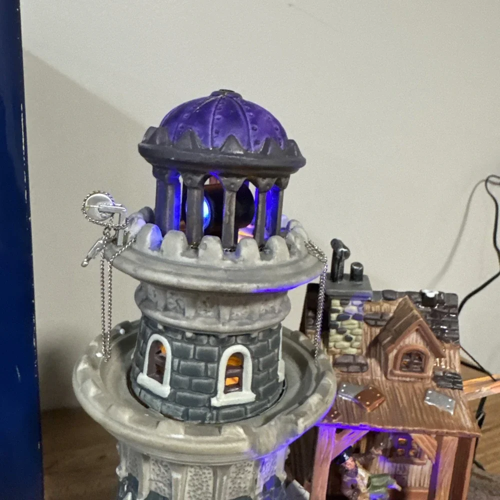 Pumpkin Hollow Isle of Doom Lighthouse Box HUGE Animated Lights Sound Halloween